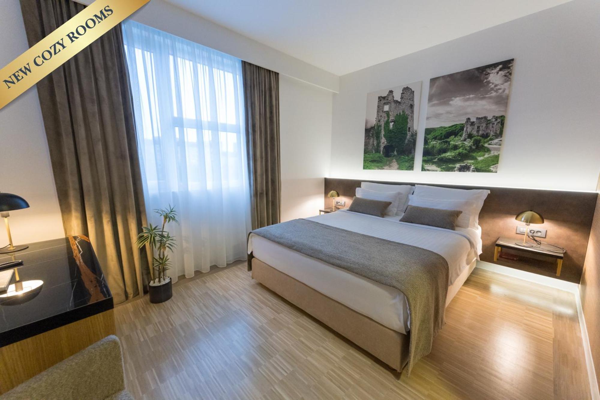 Double Room,1661111487:JPEG
