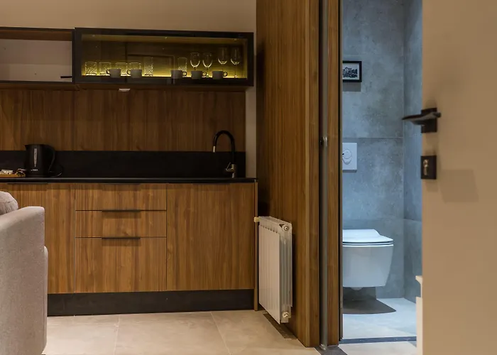 Apartment: Dezman Luxury Center